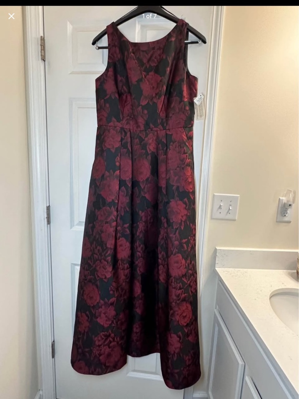 Black and red floral Jacquard evening gown, size 12, new with tags,